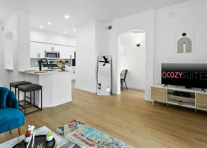 Two Cozysuites With Pool & Jacuzzi 02&09 Apartment Glendale