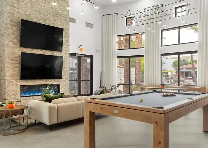 Two Cozysuites With Pool & Jacuzzi 02&09 Apartment Glendale