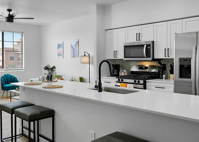 Apartment Two Cozysuites With Pool & Jacuzzi 02&09 Glendale