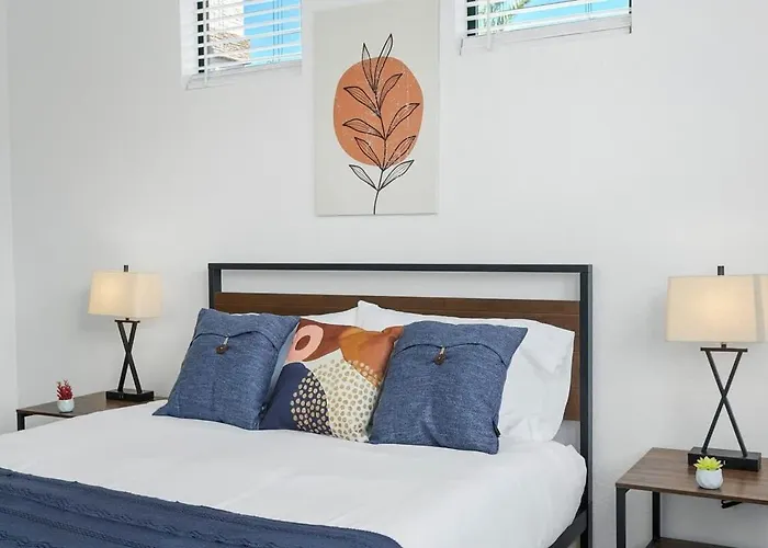 Two Cozysuites With Pool & Jacuzzi 02&09 * Glendale