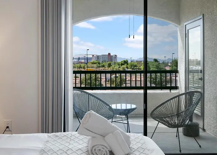 Two Cozysuites With Pool & Jacuzzi 02&09 Apartment Glendale