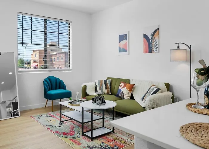 Two Cozysuites With Pool & Jacuzzi 02&09 * Glendale